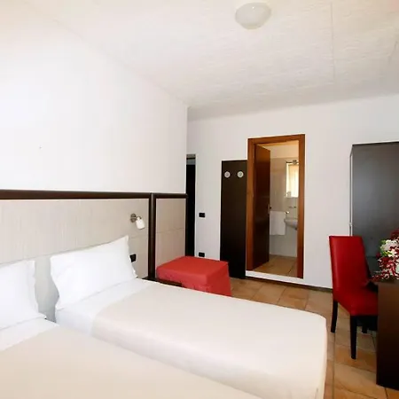 Albergo Maccagno * Maccagno
