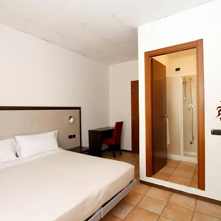 Albergo Maccagno Oda ve Kahvaltı