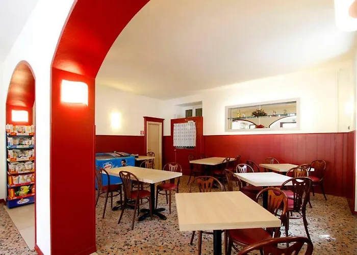 Nocleg ze śniadaniem Albergo Maccagno 3*