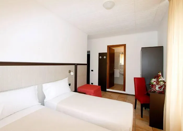 Albergo Maccagno 3* Maccagno